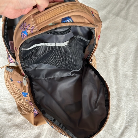 NWT The North Face full laptop backpack in floral and butterfly print - Picture 6 of 6